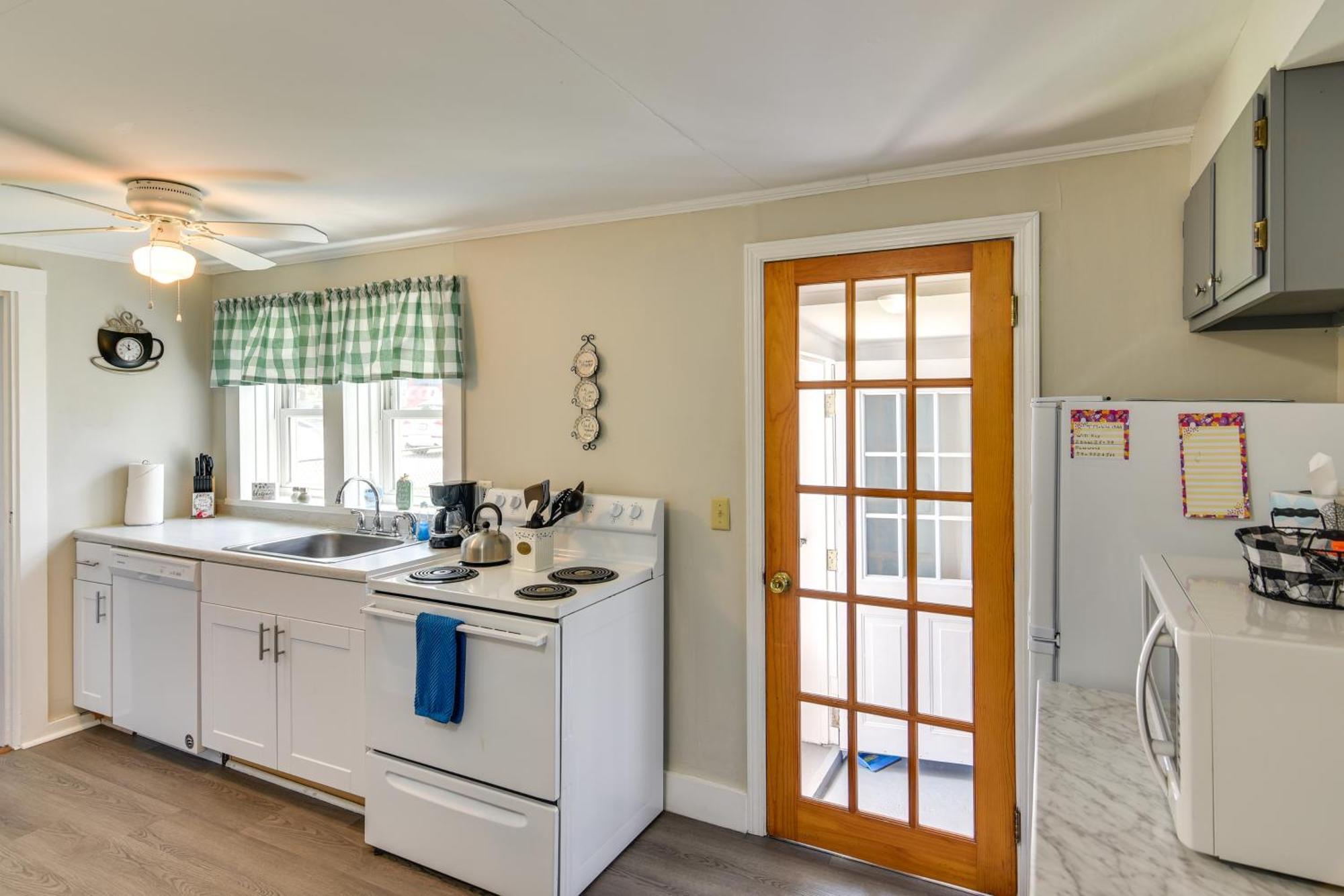 Newport House Less Than 3 Mi To Beaches And Bowens Wharf! Bagian luar foto